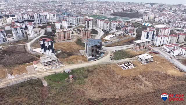 🏡✨ Karapınar’da Havuzlu Sitede Fırsat Daireler!

Sosyal donatılarıyla öne çıkan projede
📐 140 m² 3+1 dairelerimiz
🤝 RE/MAX DORUK güvencesiyle satışta!

🆕 Yeni yapı
📍 Güçlü lokasyon
🏊‍♂️ Havuzlu site konsepti

Bu fırsatı kaçırmayın!

🔑 Emlak ve Gayrimenkul Sektöründeki En Güvenli Alana Hoş Geldiniz.

🏢 RE/MAX DORUK
📞 0452 223 33 33
📍 Akyazı Mahallesi 886. Sokak No:12
Altınordu / Ordu

RE/MAX DORUK, Köy Otomotiv iştirakidir.

#ordu #gayrimenkul #remax #alanyapı #emlak #satılıkdaire
