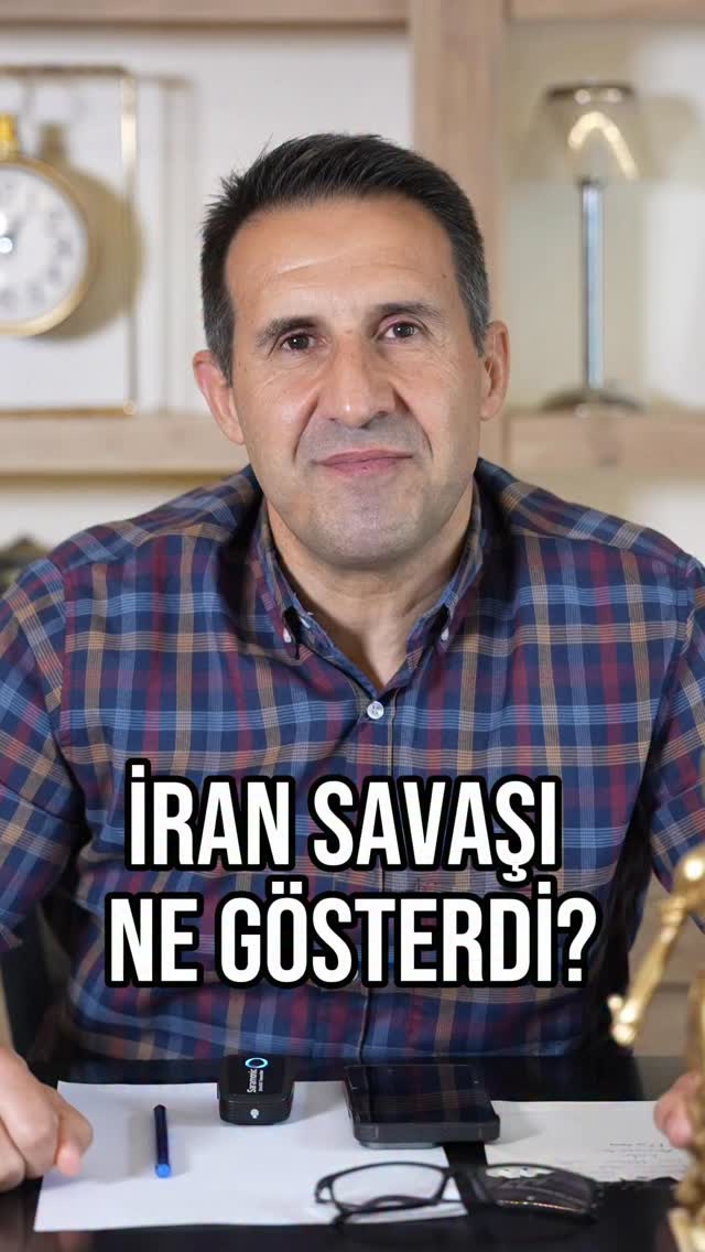 Emekli Albay Orkun Özeller, İran savaşının, dünyayı yönettiğini iddia eden güçlerin planlarının başarısız olduğunu gösterdiğini belirtti. Türkiye’deki karamsar kesimlere de seslenen Özeller, ne kadar büyük güçlerin planları olursa oldun mücadeleye devam edilmesi durumunda son sözü her zaman Türk milletinin söyleyeceğini ifade etti.