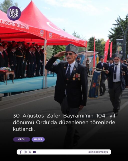 30 AĞUSTOS ZAFER BAYRAMI ORDU’DA TÖRENLERLE KUTLANDI 🇹🇷

Kutlamalar, Şarkiye Mahallesi’ndeki Atatürk Anıtı’na çelenk sunulmasıyla başladı. Vali Muammer Erol, Garnizon Komutanı Sağ. Albay İzzet Açık ve Ordu Büyükşehir Belediye Başkanı Dr. Mehmet Hilmi Güler’in çelenk sunmasının ardından saygı duruşunda bulunuldu ve İstiklal Marşı okundu.

Valilikte gerçekleştirilen tebrikat töreninin ardından kutlamalar Ordu Lisesi önünde devam etti. Programa protokol üyeleri, siyasi parti ve sivil toplum kuruluşlarının temsilcileri, askeri erkân ve çok sayıda vatandaş katıldı.

Törende Cumhurbaşkanı Recep Tayyip Erdoğan’ın 30 Ağustos Zafer Bayramı mesajı okunurken, Jandarma Teğmen Furkan Baysal günün anlam ve önemine ilişkin konuşma yaptı. Jandarma Astsubay Üstçavuş Funda Yıldırım ise “30 Ağustos” adlı şiiri okudu.

Ordu Lisesi önündeki program tören geçişiyle sona ererken, ardından Aziziye (Yalı) Camii’nde şehitler ve hayatını kaybeden gaziler için Kur’an-ı Kerim okundu.

Kutlamalar, saat 20.00’de Köprübaşı Ceren Özdemir Meydanı’ndan başlayarak İlkadım Anıtı’nda sona erecek 30 Ağustos Zafer Bayramı yürüyüşü ve konser programıyla tamamlanacak.