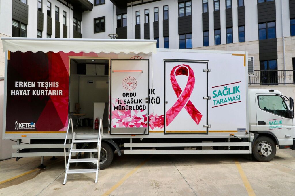 "ERKEN TEŞHİS HAYAT KURTARIR" AKOSMAN’DAN MEME KANSERİ FARKINDALIK ÇAĞRISI